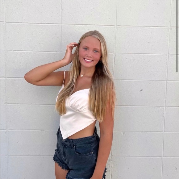 sarah_faust